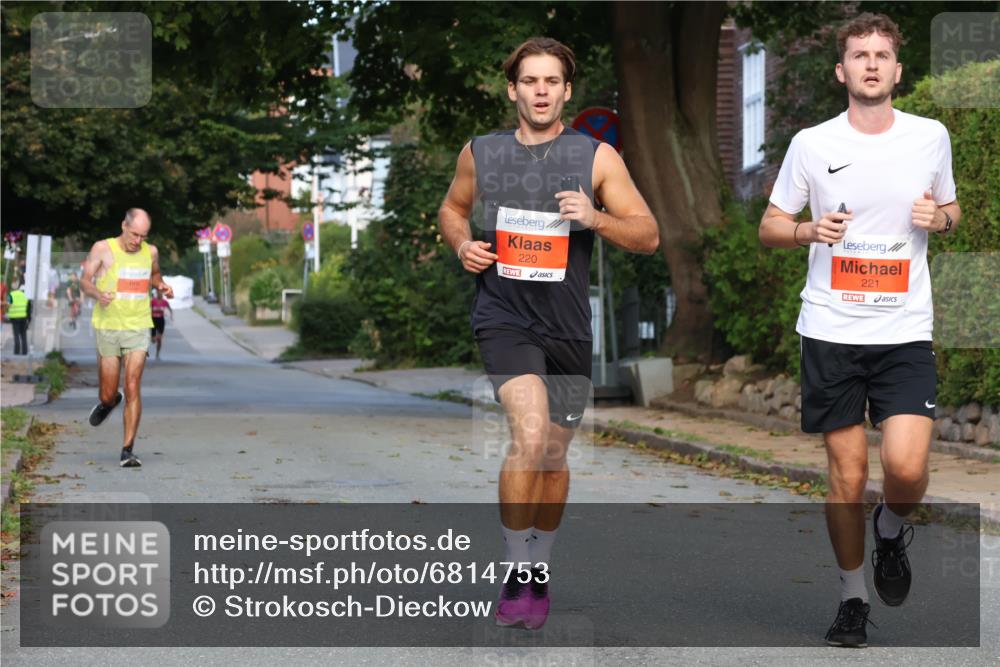25.08.2024 - 20. Blankeneser Heldenlauf Strokosch-Dieckow http://msf.ph/oto/6814753 25.08.2024 09:39:59 Ziel 220, 221, 233 meine-sportfotos.de