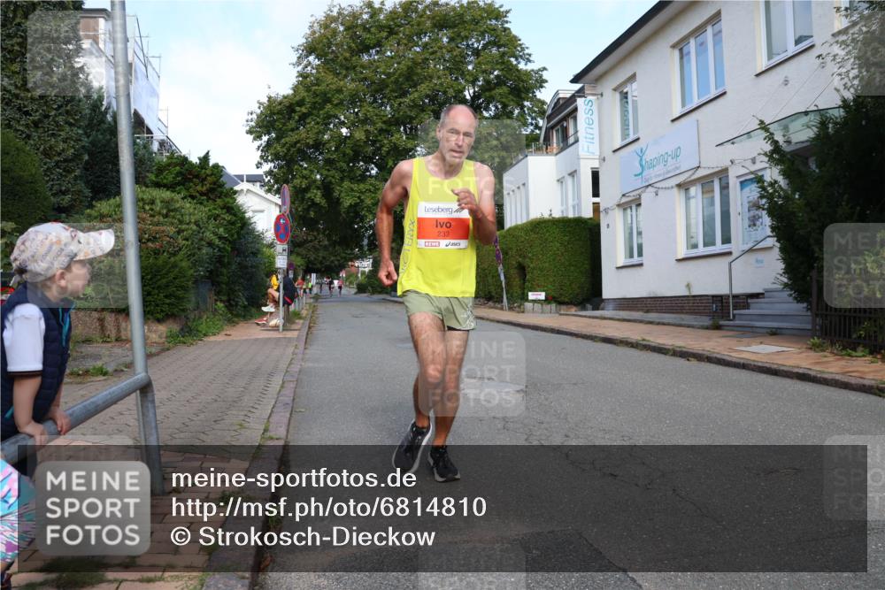 25.08.2024 - 20. Blankeneser Heldenlauf Strokosch-Dieckow http://msf.ph/oto/6814810 25.08.2024 09:40:06 Ziel 140, 198, 233 meine-sportfotos.de
