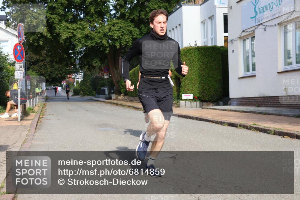 25.08.2024 - 20. Blankeneser Heldenlauf Strokosch-Dieckow http://msf.ph/oto/6814859 25.08.2024 09:40:17 Ziel 140, 198, 262 meine-sportfotos.de