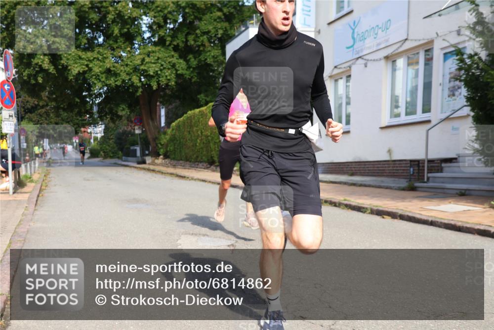 25.08.2024 - 20. Blankeneser Heldenlauf Strokosch-Dieckow http://msf.ph/oto/6814862 25.08.2024 09:40:18 Ziel 140, 198, 262 meine-sportfotos.de
