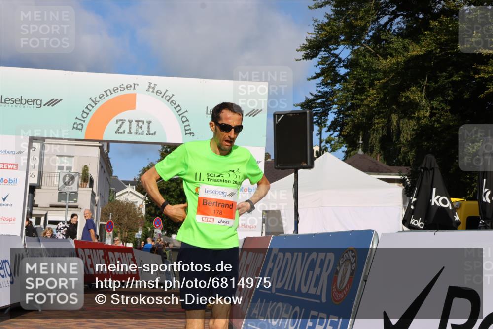 25.08.2024 - 20. Blankeneser Heldenlauf Strokosch-Dieckow http://msf.ph/oto/6814975 25.08.2024 09:31:18 Ziel 178 meine-sportfotos.de
