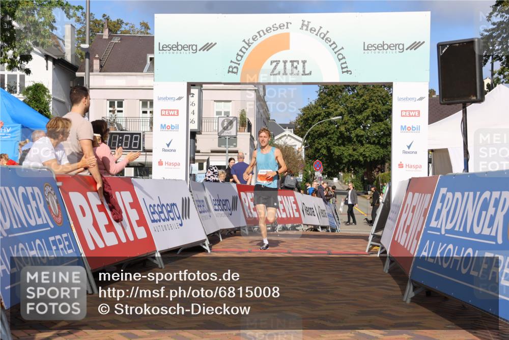 25.08.2024 - 20. Blankeneser Heldenlauf Strokosch-Dieckow http://msf.ph/oto/6815008 25.08.2024 09:31:42 Ziel 238 meine-sportfotos.de