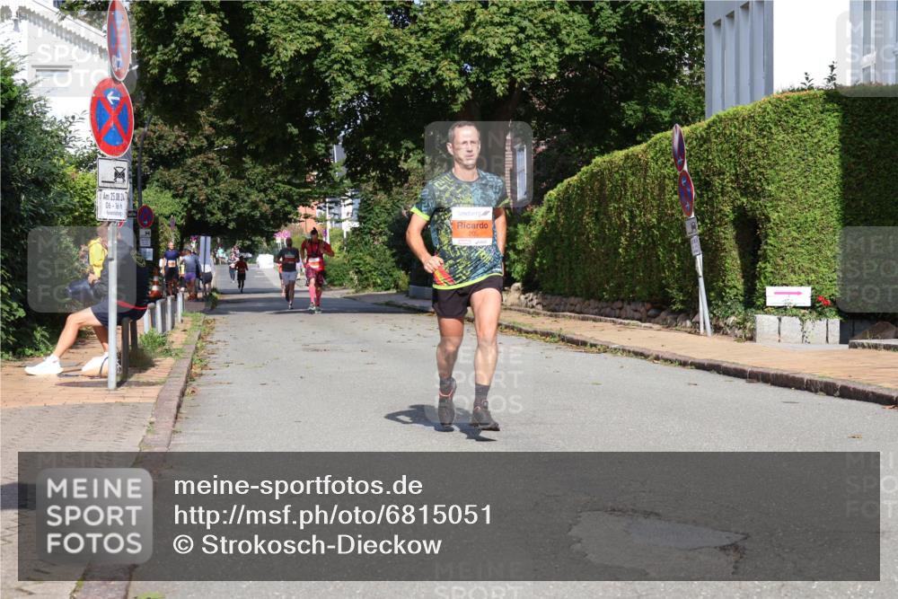 25.08.2024 - 20. Blankeneser Heldenlauf Strokosch-Dieckow http://msf.ph/oto/6815051 25.08.2024 09:41:17 Ziel 105, 148, 206 meine-sportfotos.de