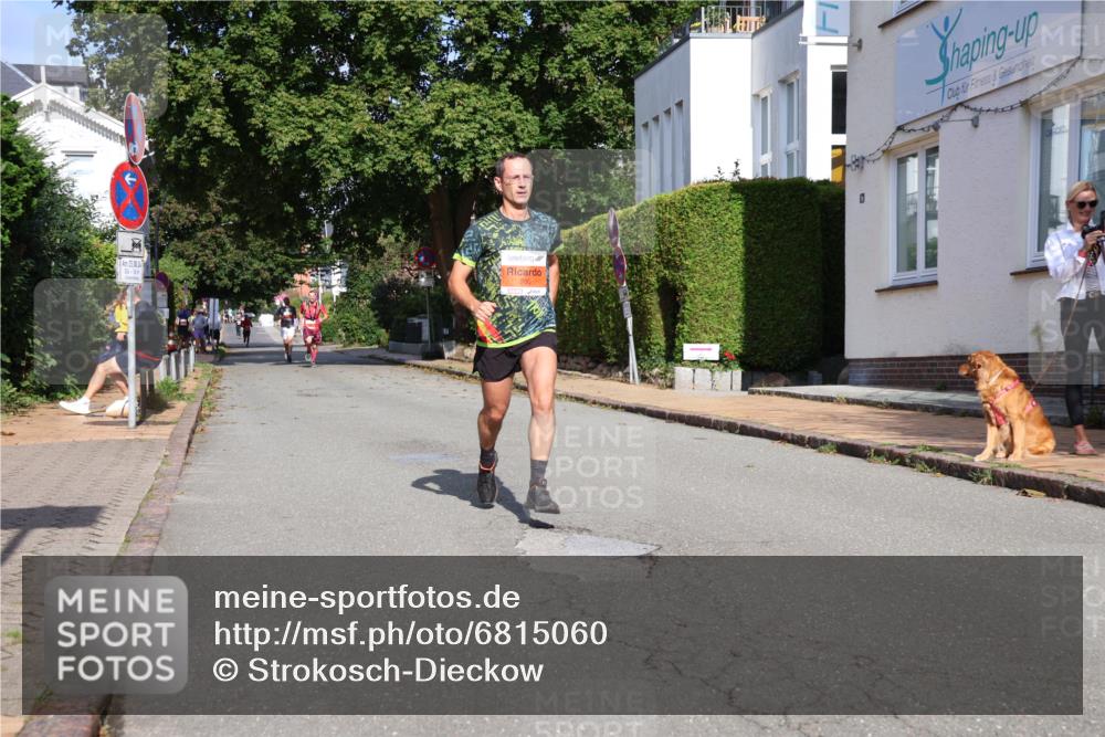25.08.2024 - 20. Blankeneser Heldenlauf Strokosch-Dieckow http://msf.ph/oto/6815060 25.08.2024 09:41:18 Ziel 105, 148, 206 meine-sportfotos.de
