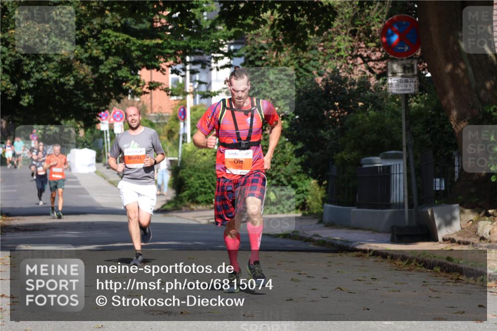 25.08.2024 - 20. Blankeneser Heldenlauf Strokosch-Dieckow http://msf.ph/oto/6815074 25.08.2024 09:41:20 Ziel 105, 148, 206 meine-sportfotos.de