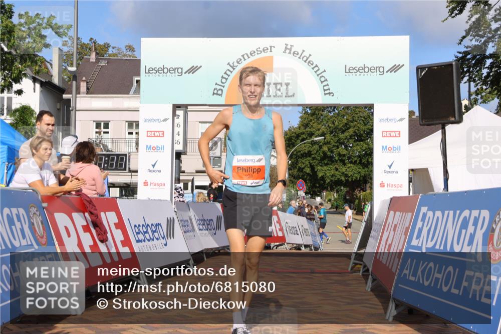 25.08.2024 - 20. Blankeneser Heldenlauf Strokosch-Dieckow http://msf.ph/oto/6815080 25.08.2024 09:31:45 Ziel 238 meine-sportfotos.de