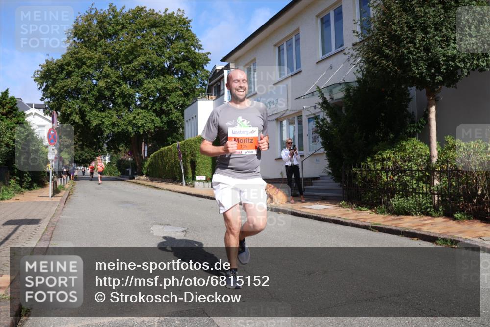 25.08.2024 - 20. Blankeneser Heldenlauf Strokosch-Dieckow http://msf.ph/oto/6815152 25.08.2024 09:41:29 Ziel 105, 121, 288 meine-sportfotos.de