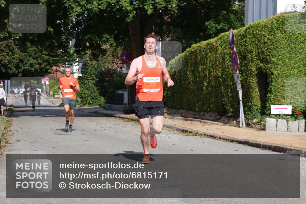 25.08.2024 - 20. Blankeneser Heldenlauf Strokosch-Dieckow http://msf.ph/oto/6815171 25.08.2024 09:41:33 Ziel 121, 288 meine-sportfotos.de