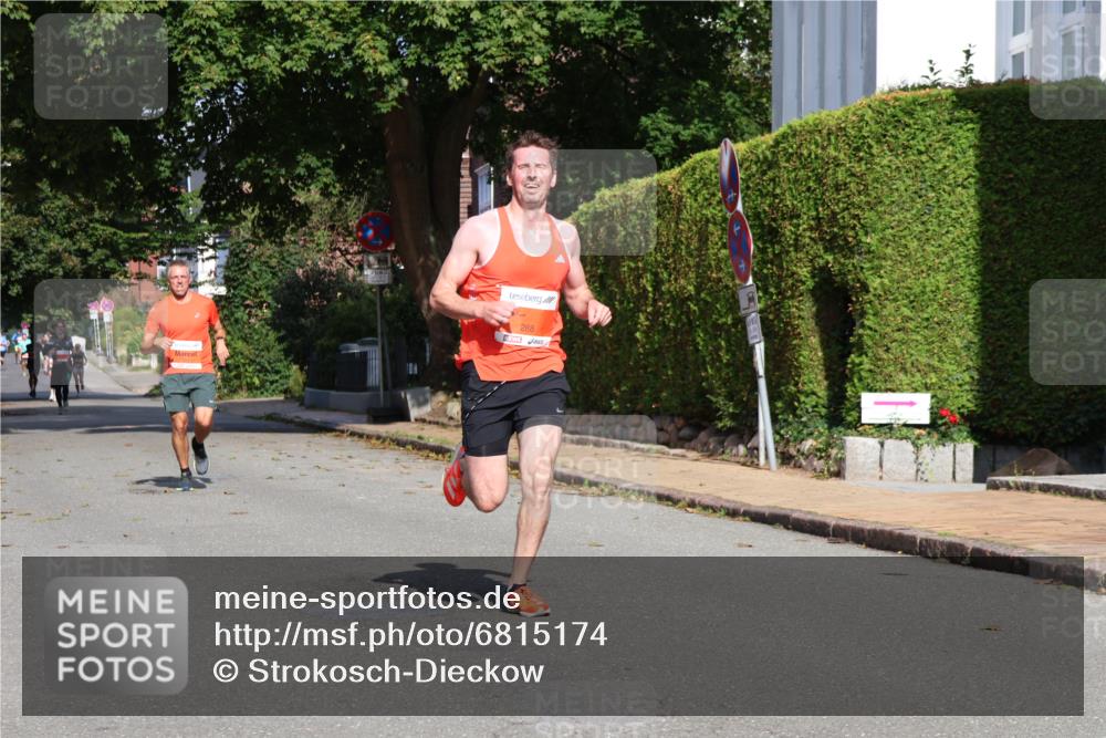 25.08.2024 - 20. Blankeneser Heldenlauf Strokosch-Dieckow http://msf.ph/oto/6815174 25.08.2024 09:41:34 Ziel 121, 288 meine-sportfotos.de