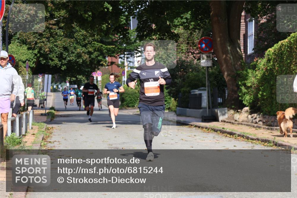 25.08.2024 - 20. Blankeneser Heldenlauf Strokosch-Dieckow http://msf.ph/oto/6815244 25.08.2024 09:41:44 Ziel 115, 124, 134, 255 meine-sportfotos.de