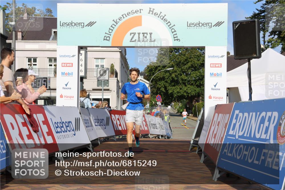 25.08.2024 - 20. Blankeneser Heldenlauf Strokosch-Dieckow http://msf.ph/oto/6815249 25.08.2024 09:34:49 Ziel 235 meine-sportfotos.de