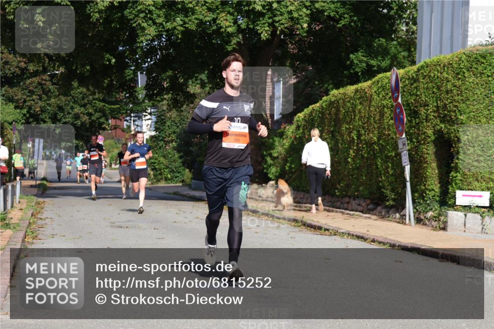 25.08.2024 - 20. Blankeneser Heldenlauf Strokosch-Dieckow http://msf.ph/oto/6815252 25.08.2024 09:41:46 Ziel 115, 124, 134, 255 meine-sportfotos.de
