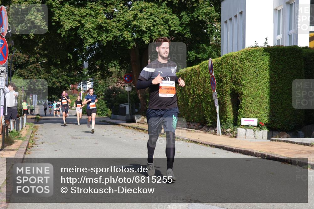 25.08.2024 - 20. Blankeneser Heldenlauf Strokosch-Dieckow http://msf.ph/oto/6815255 25.08.2024 09:41:47 Ziel 115, 124, 134, 255 meine-sportfotos.de