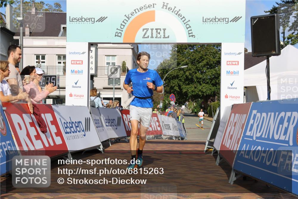 25.08.2024 - 20. Blankeneser Heldenlauf Strokosch-Dieckow http://msf.ph/oto/6815263 25.08.2024 09:34:49 Ziel 235 meine-sportfotos.de