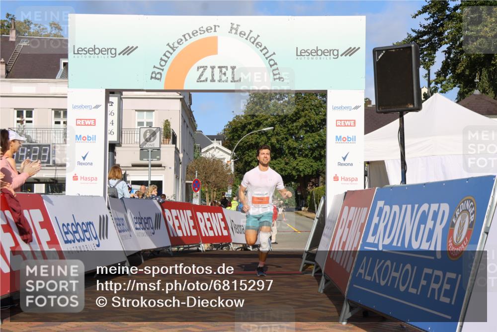 25.08.2024 - 20. Blankeneser Heldenlauf Strokosch-Dieckow http://msf.ph/oto/6815297 25.08.2024 09:34:57 Ziel 287 meine-sportfotos.de