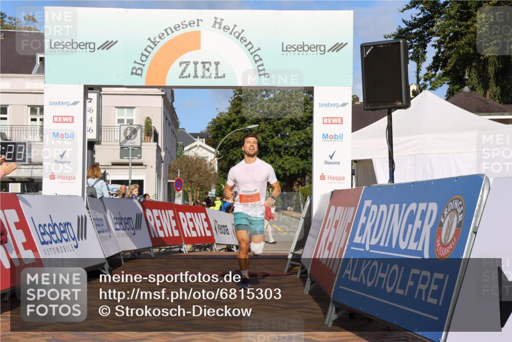 25.08.2024 - 20. Blankeneser Heldenlauf Strokosch-Dieckow http://msf.ph/oto/6815303 25.08.2024 09:34:57 Ziel 287 meine-sportfotos.de