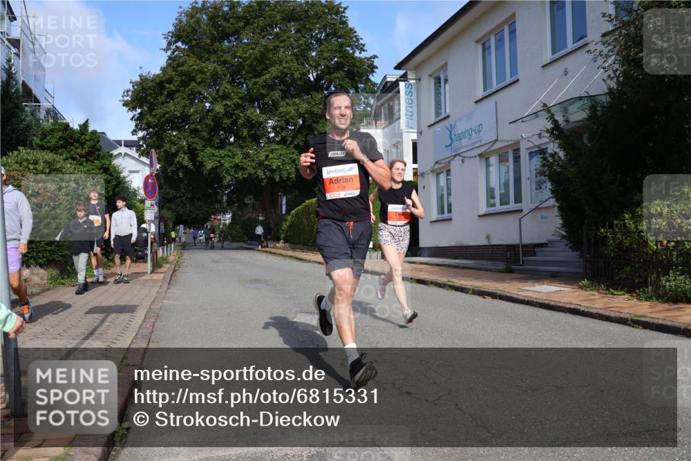 25.08.2024 - 20. Blankeneser Heldenlauf Strokosch-Dieckow http://msf.ph/oto/6815331 25.08.2024 09:41:55 Ziel 115, 124, 130, 134, 167, 175, 223 meine-sportfotos.de