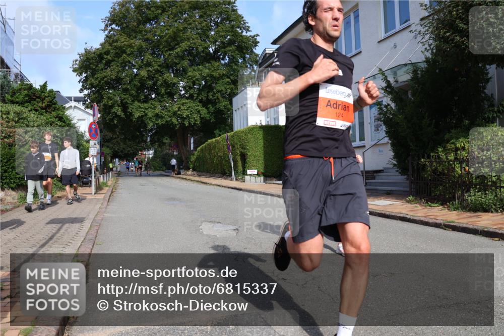 25.08.2024 - 20. Blankeneser Heldenlauf Strokosch-Dieckow http://msf.ph/oto/6815337 25.08.2024 09:41:55 Ziel 115, 124, 130, 134, 167, 175, 223 meine-sportfotos.de