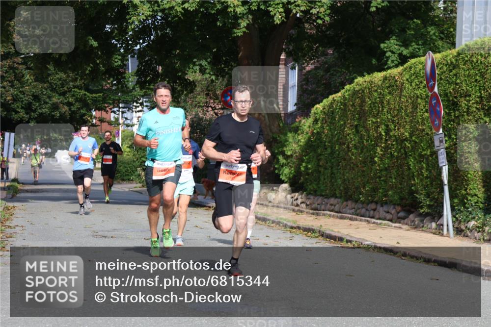 25.08.2024 - 20. Blankeneser Heldenlauf Strokosch-Dieckow http://msf.ph/oto/6815344 25.08.2024 09:42:02 Ziel 110, 125, 130, 167, 175, 223, 264 meine-sportfotos.de