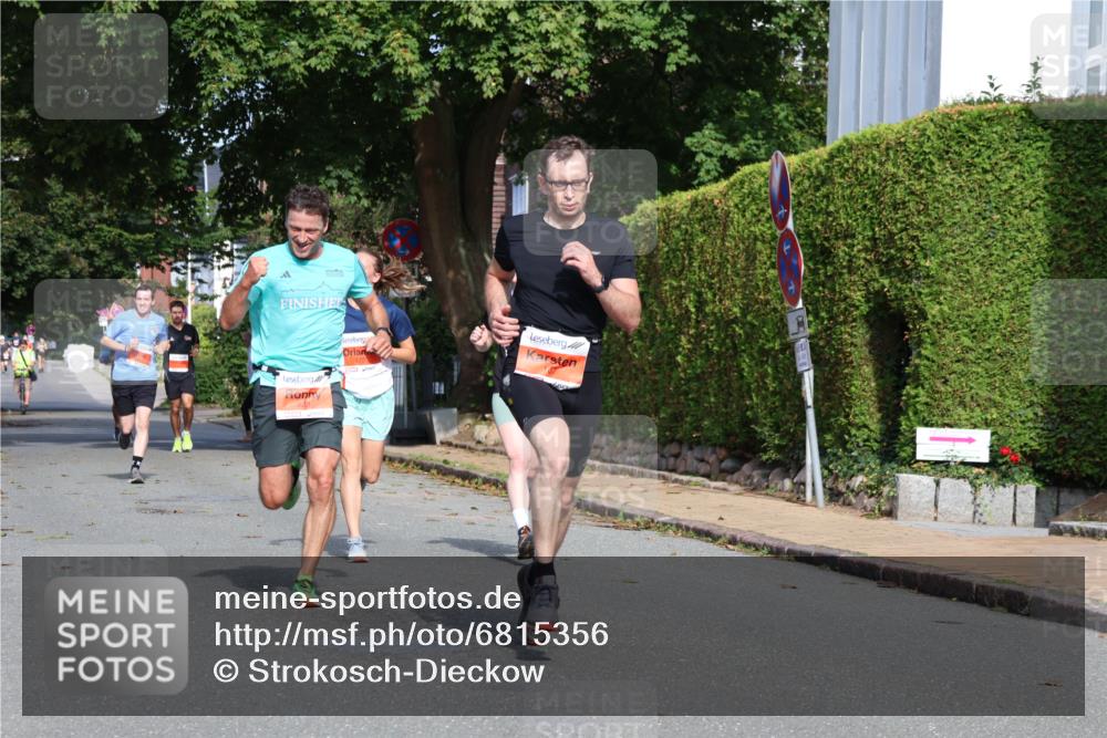 25.08.2024 - 20. Blankeneser Heldenlauf Strokosch-Dieckow http://msf.ph/oto/6815356 25.08.2024 09:42:03 Ziel 110, 125, 130, 167, 175, 223, 264 meine-sportfotos.de