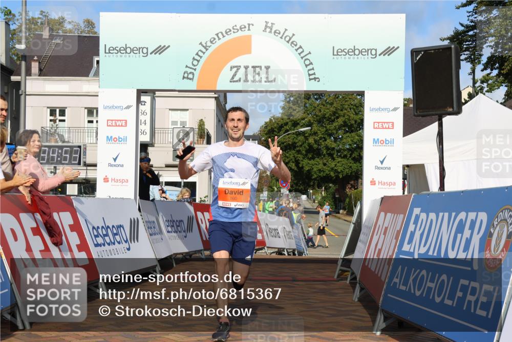 25.08.2024 - 20. Blankeneser Heldenlauf Strokosch-Dieckow http://msf.ph/oto/6815367 25.08.2024 09:35:27 Ziel 160 meine-sportfotos.de