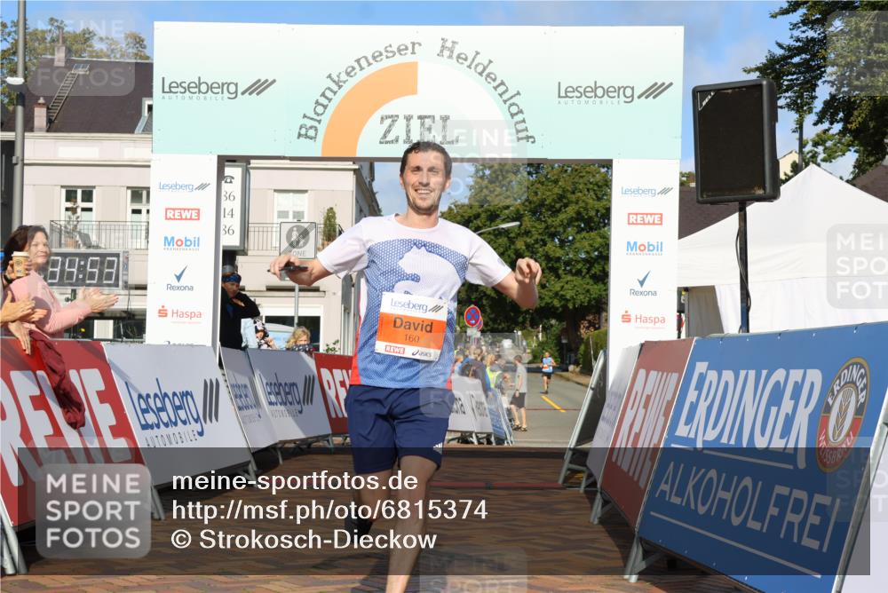 25.08.2024 - 20. Blankeneser Heldenlauf Strokosch-Dieckow http://msf.ph/oto/6815374 25.08.2024 09:35:27 Ziel 160 meine-sportfotos.de