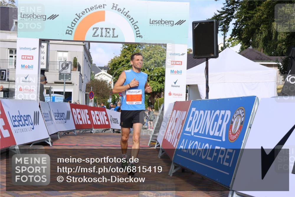 25.08.2024 - 20. Blankeneser Heldenlauf Strokosch-Dieckow http://msf.ph/oto/6815419 25.08.2024 09:35:41 Ziel 291 meine-sportfotos.de