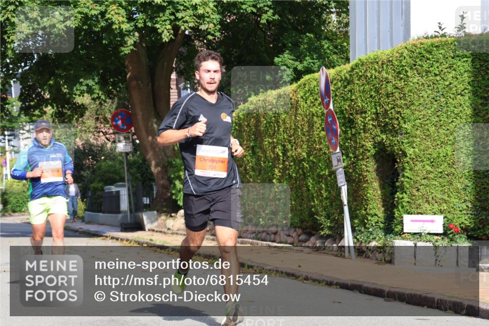 25.08.2024 - 20. Blankeneser Heldenlauf Strokosch-Dieckow http://msf.ph/oto/6815454 25.08.2024 09:42:10 Ziel 110, 125, 264 meine-sportfotos.de