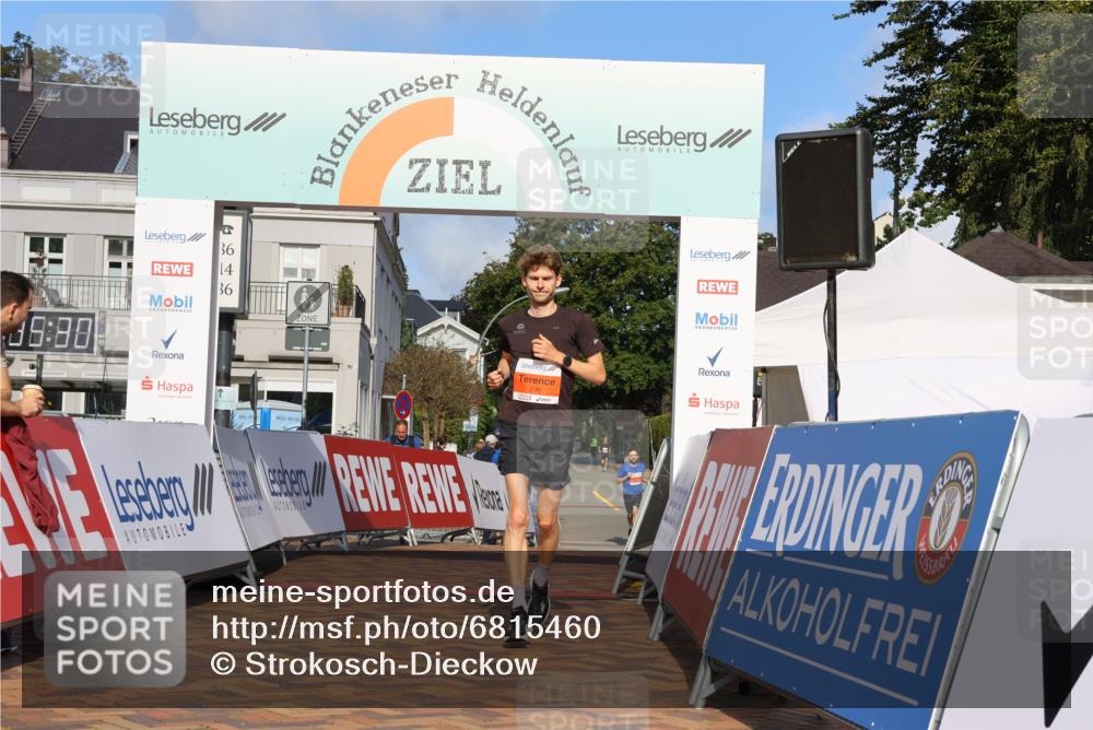 25.08.2024 - 20. Blankeneser Heldenlauf Strokosch-Dieckow http://msf.ph/oto/6815460 25.08.2024 09:36:04 Ziel 236 meine-sportfotos.de