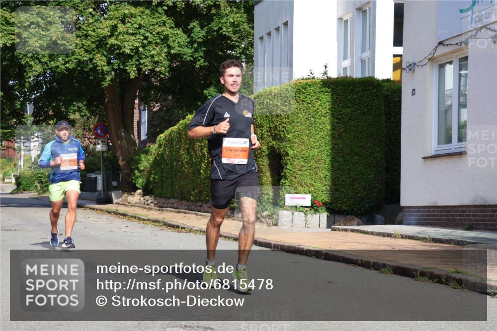 25.08.2024 - 20. Blankeneser Heldenlauf Strokosch-Dieckow http://msf.ph/oto/6815478 25.08.2024 09:42:11 Ziel 110, 125, 264 meine-sportfotos.de