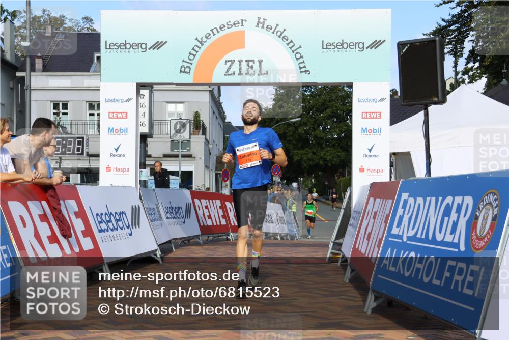 25.08.2024 - 20. Blankeneser Heldenlauf Strokosch-Dieckow http://msf.ph/oto/6815523 25.08.2024 09:36:10 Ziel 174, 236 meine-sportfotos.de