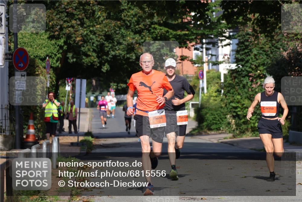 25.08.2024 - 20. Blankeneser Heldenlauf Strokosch-Dieckow http://msf.ph/oto/6815556 25.08.2024 09:42:32 Ziel 142, 191, 222 meine-sportfotos.de