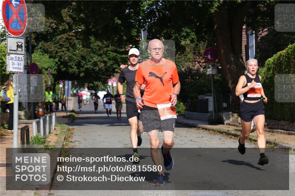 25.08.2024 - 20. Blankeneser Heldenlauf Strokosch-Dieckow http://msf.ph/oto/6815580 25.08.2024 09:42:35 Ziel 142, 191, 222 meine-sportfotos.de
