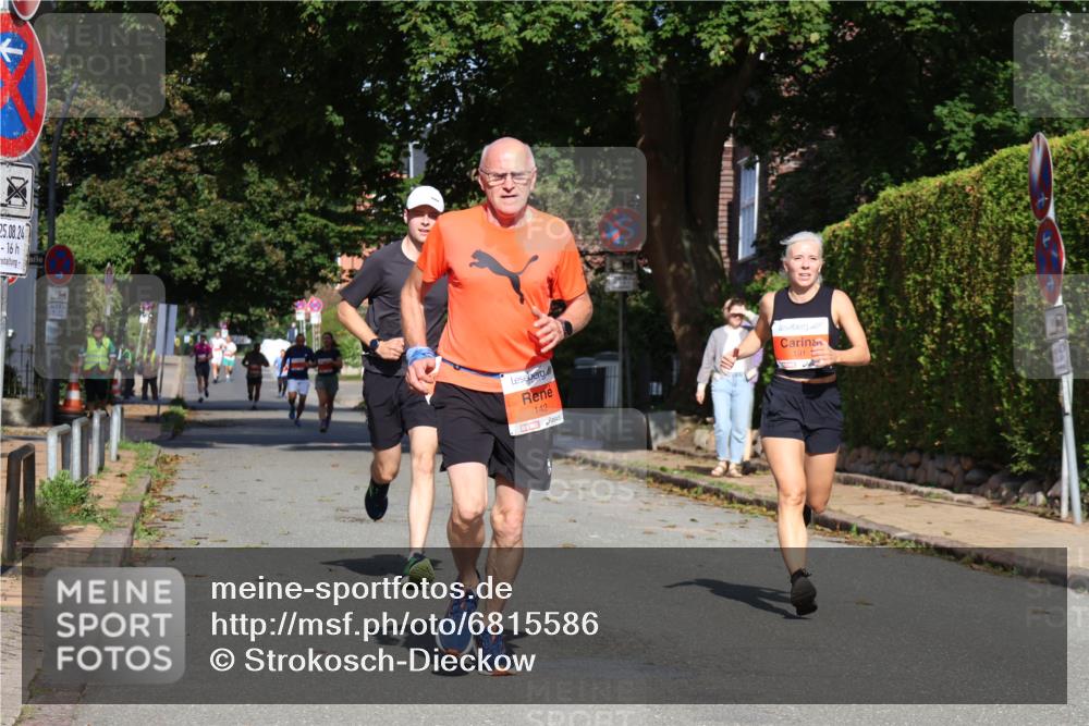 25.08.2024 - 20. Blankeneser Heldenlauf Strokosch-Dieckow http://msf.ph/oto/6815586 25.08.2024 09:42:36 Ziel 142, 191, 222 meine-sportfotos.de