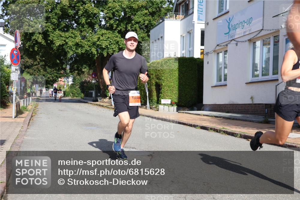 25.08.2024 - 20. Blankeneser Heldenlauf Strokosch-Dieckow http://msf.ph/oto/6815628 25.08.2024 09:42:38 Ziel 142, 191, 193, 222 meine-sportfotos.de