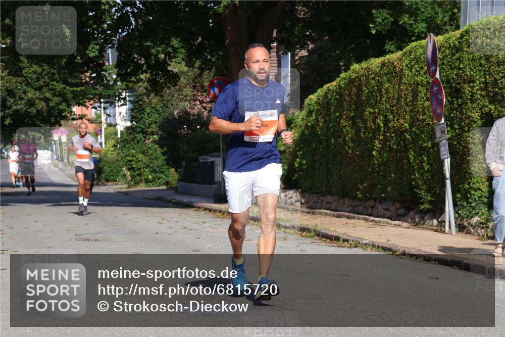 25.08.2024 - 20. Blankeneser Heldenlauf Strokosch-Dieckow http://msf.ph/oto/6815720 25.08.2024 09:42:49 Ziel 193, 272, 281 meine-sportfotos.de