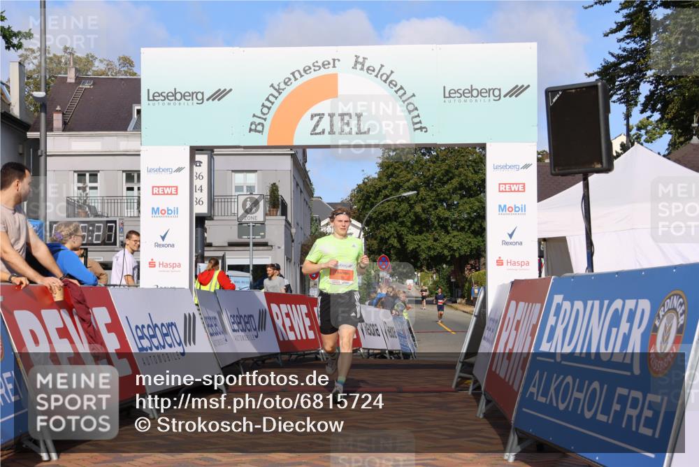 25.08.2024 - 20. Blankeneser Heldenlauf Strokosch-Dieckow http://msf.ph/oto/6815724 25.08.2024 09:37:01 Ziel 285 meine-sportfotos.de