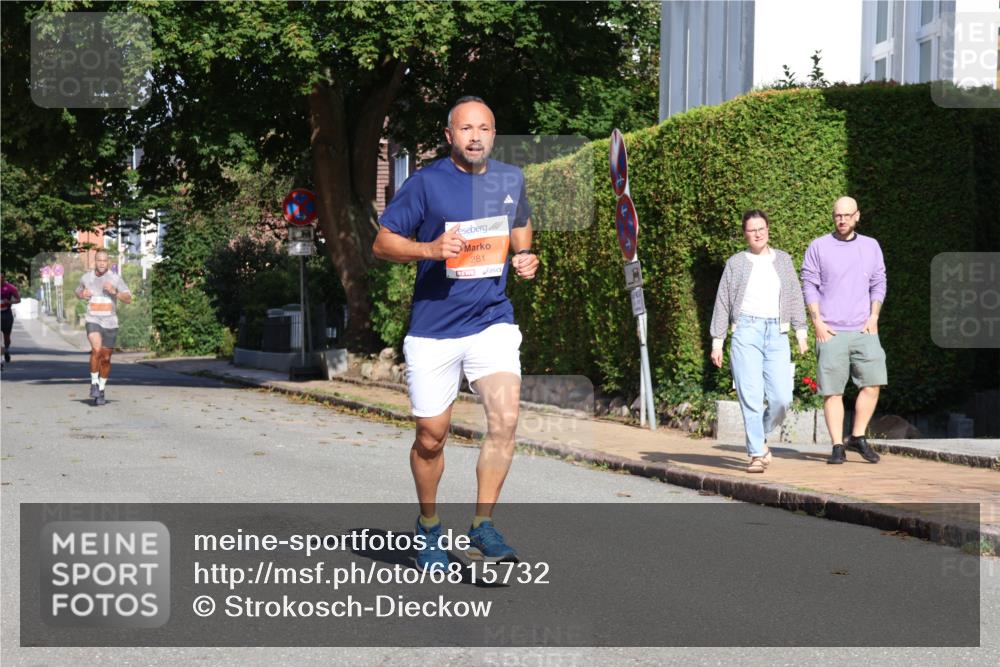 25.08.2024 - 20. Blankeneser Heldenlauf Strokosch-Dieckow http://msf.ph/oto/6815732 25.08.2024 09:42:49 Ziel 193, 272, 281 meine-sportfotos.de