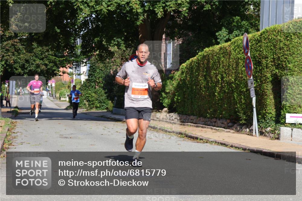 25.08.2024 - 20. Blankeneser Heldenlauf Strokosch-Dieckow http://msf.ph/oto/6815779 25.08.2024 09:42:54 Ziel 170, 272, 281 meine-sportfotos.de