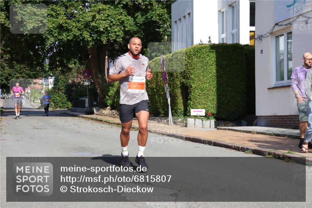25.08.2024 - 20. Blankeneser Heldenlauf Strokosch-Dieckow http://msf.ph/oto/6815807 25.08.2024 09:42:55 Ziel 113, 170, 272, 281 meine-sportfotos.de