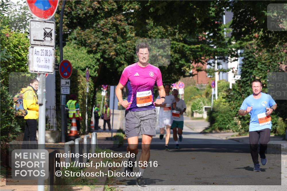 25.08.2024 - 20. Blankeneser Heldenlauf Strokosch-Dieckow http://msf.ph/oto/6815816 25.08.2024 09:42:59 Ziel 113, 170, 272, 274, 275 meine-sportfotos.de