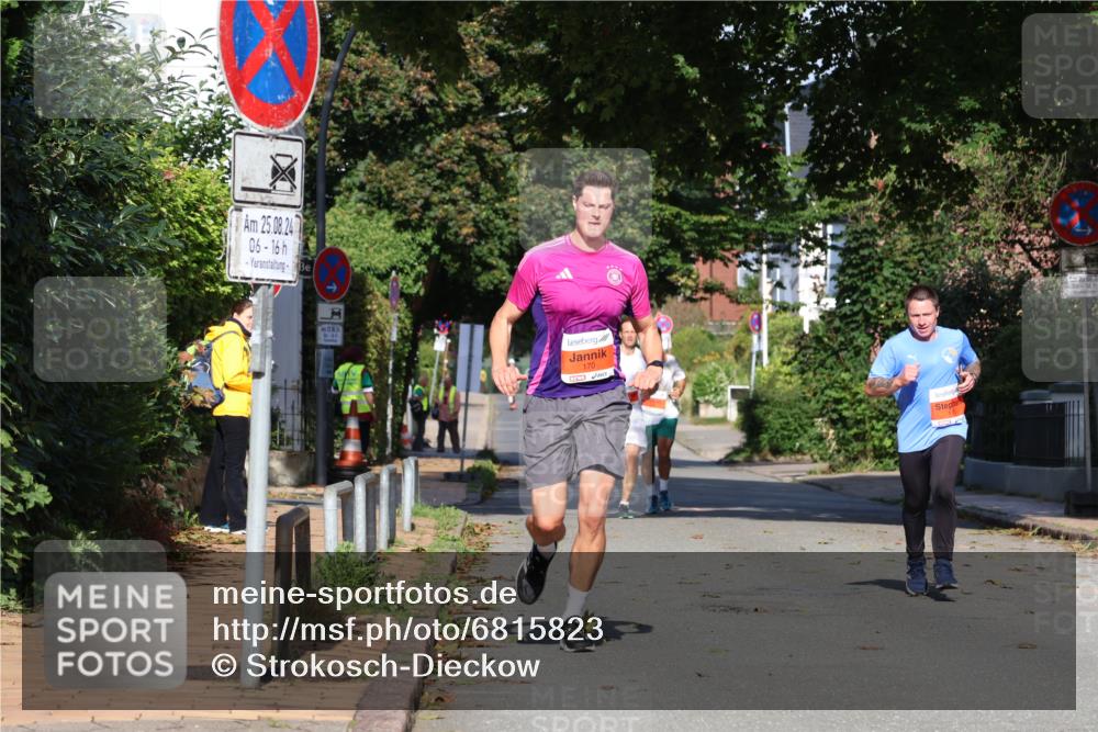 25.08.2024 - 20. Blankeneser Heldenlauf Strokosch-Dieckow http://msf.ph/oto/6815823 25.08.2024 09:43:00 Ziel 113, 170, 272, 274, 275 meine-sportfotos.de