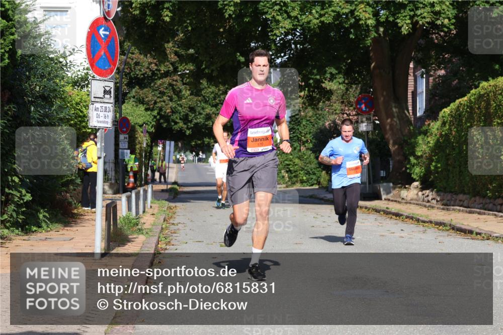 25.08.2024 - 20. Blankeneser Heldenlauf Strokosch-Dieckow http://msf.ph/oto/6815831 25.08.2024 09:43:01 Ziel 113, 170, 274, 275 meine-sportfotos.de