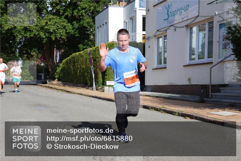 25.08.2024 - 20. Blankeneser Heldenlauf Strokosch-Dieckow http://msf.ph/oto/6815880 25.08.2024 09:43:05 Ziel 113, 170, 274, 275 meine-sportfotos.de