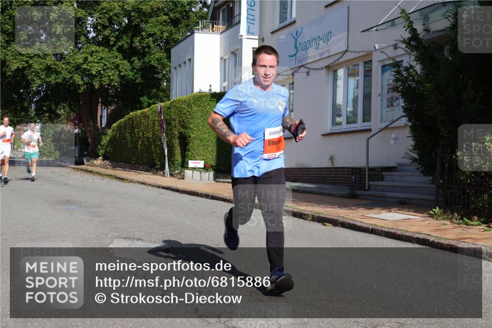 25.08.2024 - 20. Blankeneser Heldenlauf Strokosch-Dieckow http://msf.ph/oto/6815886 25.08.2024 09:43:06 Ziel 113, 170, 274, 275 meine-sportfotos.de