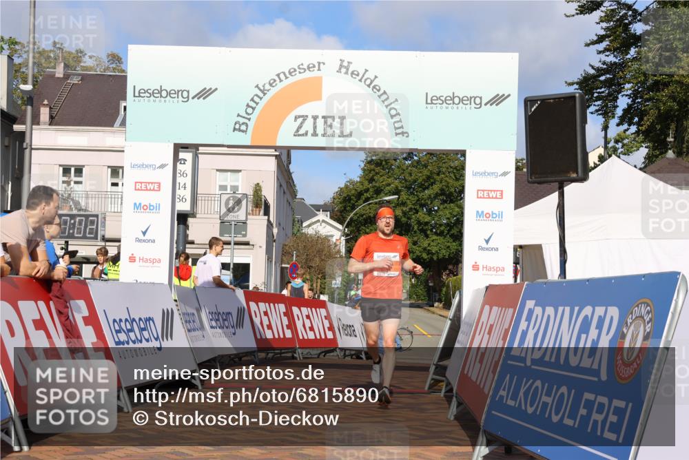 25.08.2024 - 20. Blankeneser Heldenlauf Strokosch-Dieckow http://msf.ph/oto/6815890 25.08.2024 09:37:36 Ziel 135 meine-sportfotos.de