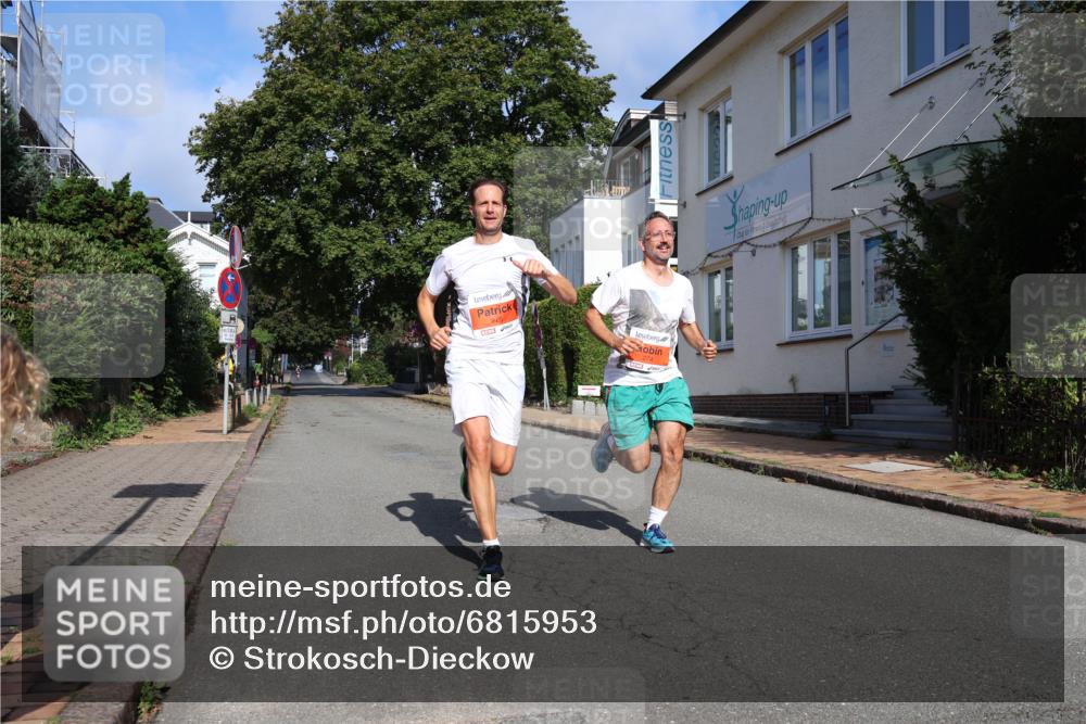 25.08.2024 - 20. Blankeneser Heldenlauf Strokosch-Dieckow http://msf.ph/oto/6815953 25.08.2024 09:43:10 Ziel 113, 274, 275 meine-sportfotos.de