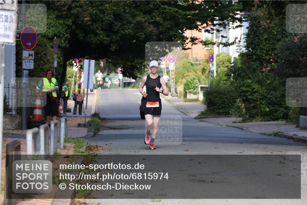 25.08.2024 - 20. Blankeneser Heldenlauf Strokosch-Dieckow http://msf.ph/oto/6815974 25.08.2024 09:43:32 Ziel 254 meine-sportfotos.de