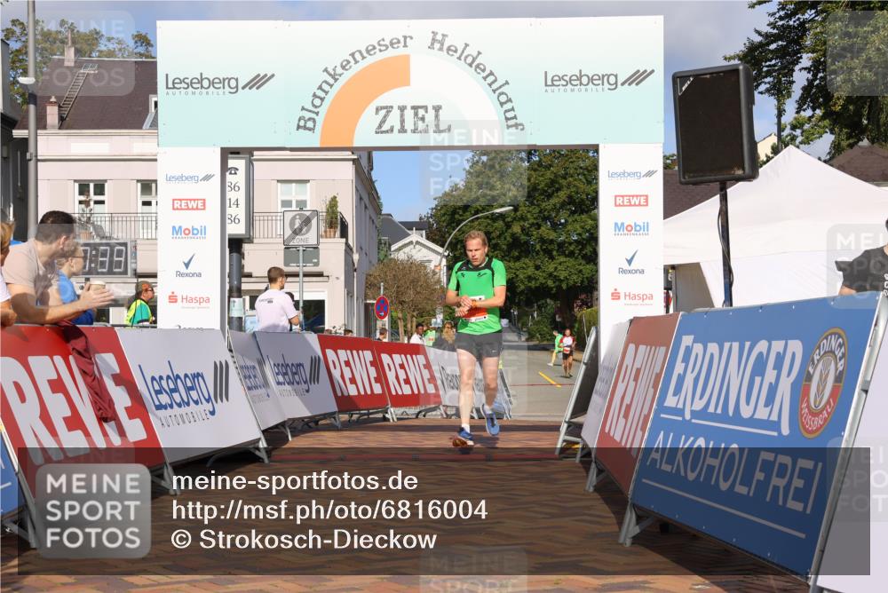 25.08.2024 - 20. Blankeneser Heldenlauf Strokosch-Dieckow http://msf.ph/oto/6816004 25.08.2024 09:38:13 Ziel 209, 242 meine-sportfotos.de