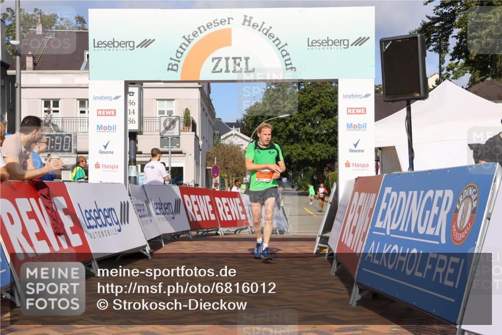 25.08.2024 - 20. Blankeneser Heldenlauf Strokosch-Dieckow http://msf.ph/oto/6816012 25.08.2024 09:38:14 Ziel 209, 242 meine-sportfotos.de